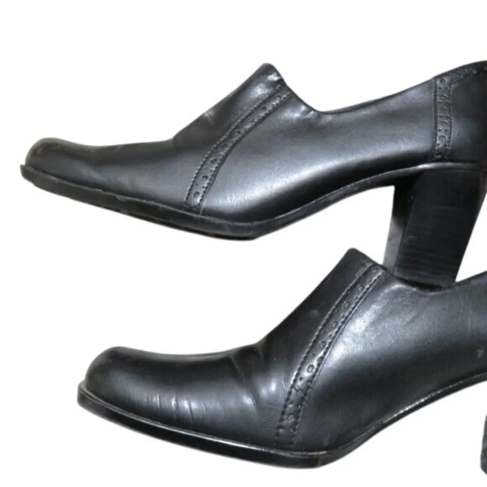 Liz Baker Classic Black Leather Block Chunky Heels Slip On dress shoes size 9